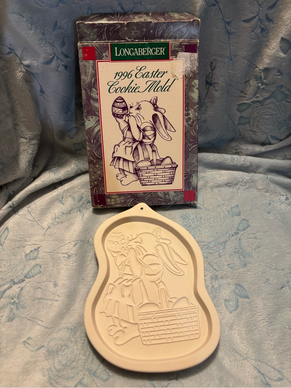 Longaberger Cream Easter Bunny Cookie Mold with Box